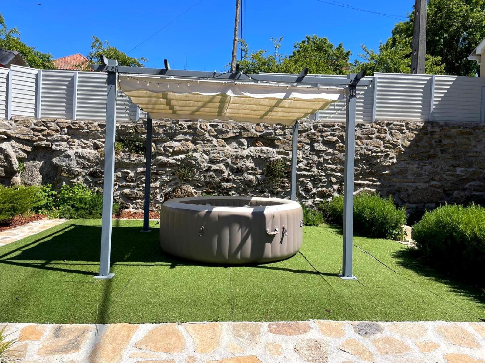 Cantinho D'Aldeia - Jacuzzi Guarda Exterior foto