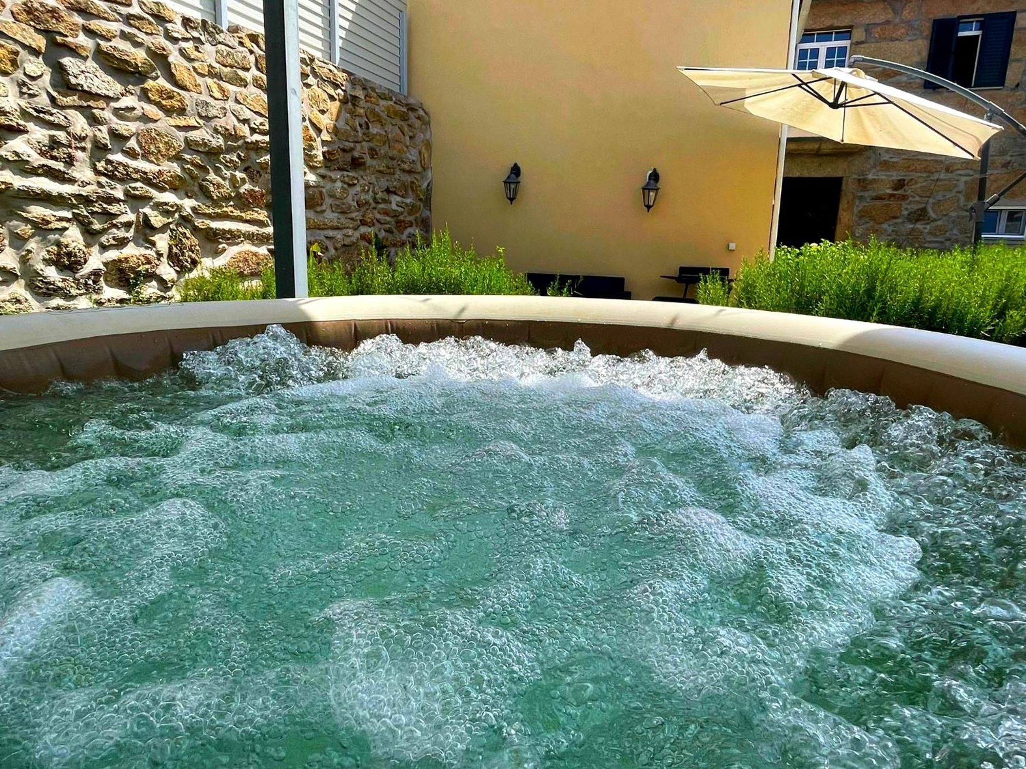 Cantinho D'Aldeia - Jacuzzi Guarda Exterior foto